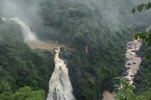 Dudhsagar Falls, Dandeli & Yellapura - photo 2